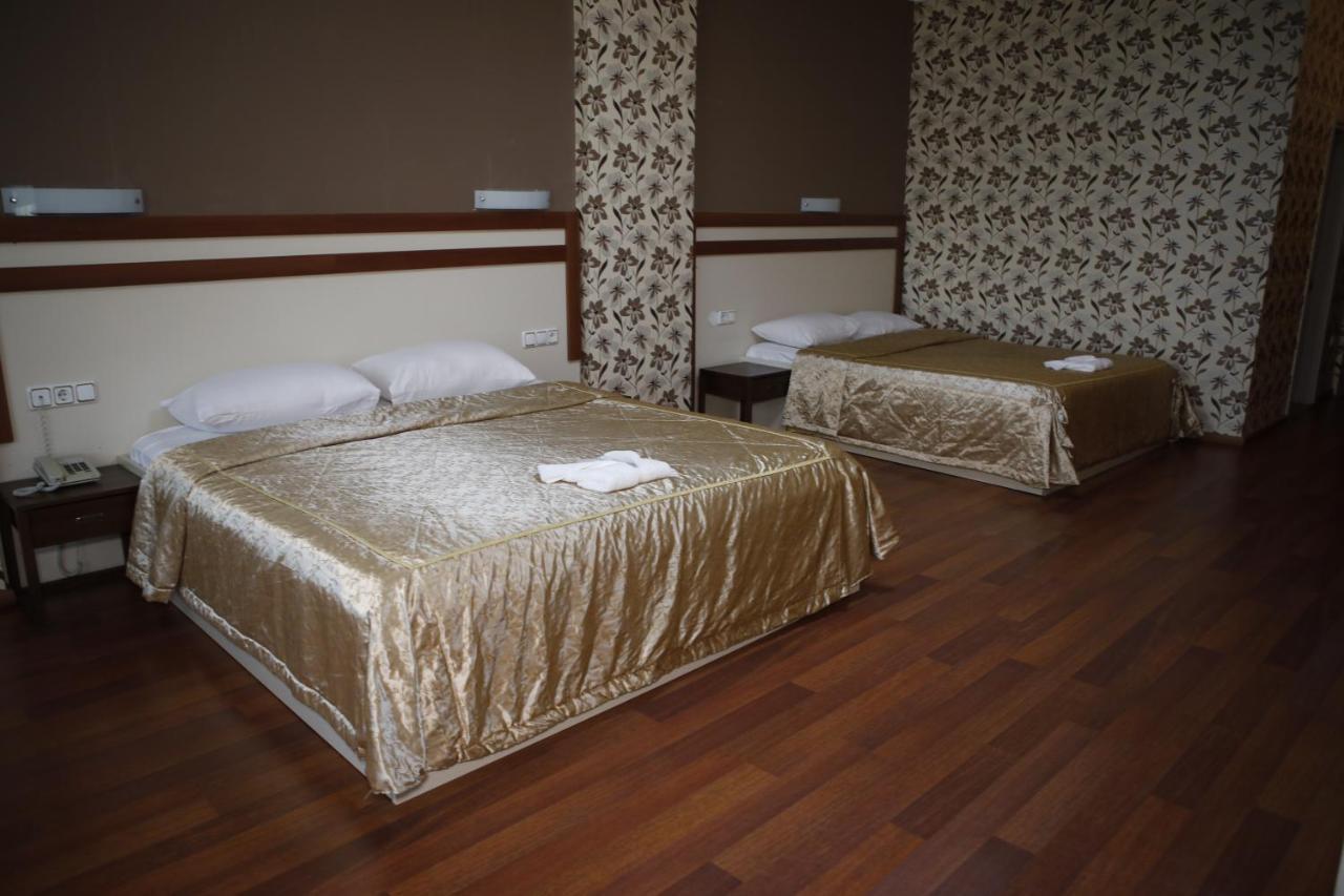 Silivri Safir Hotel ภายนอก รูปภาพ